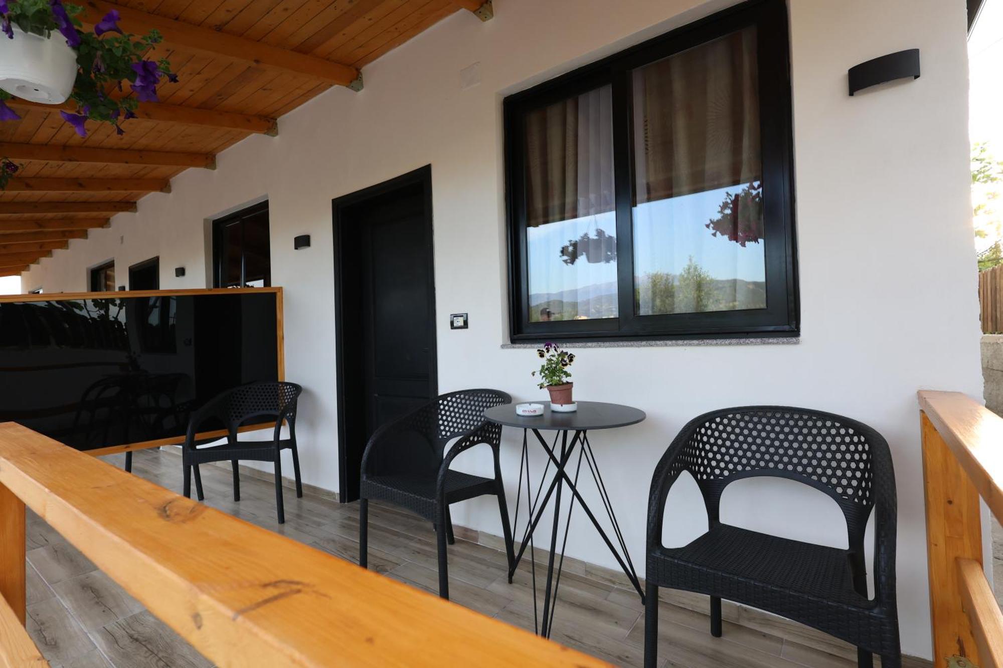 Olive Oasis Studio Berat Luaran gambar