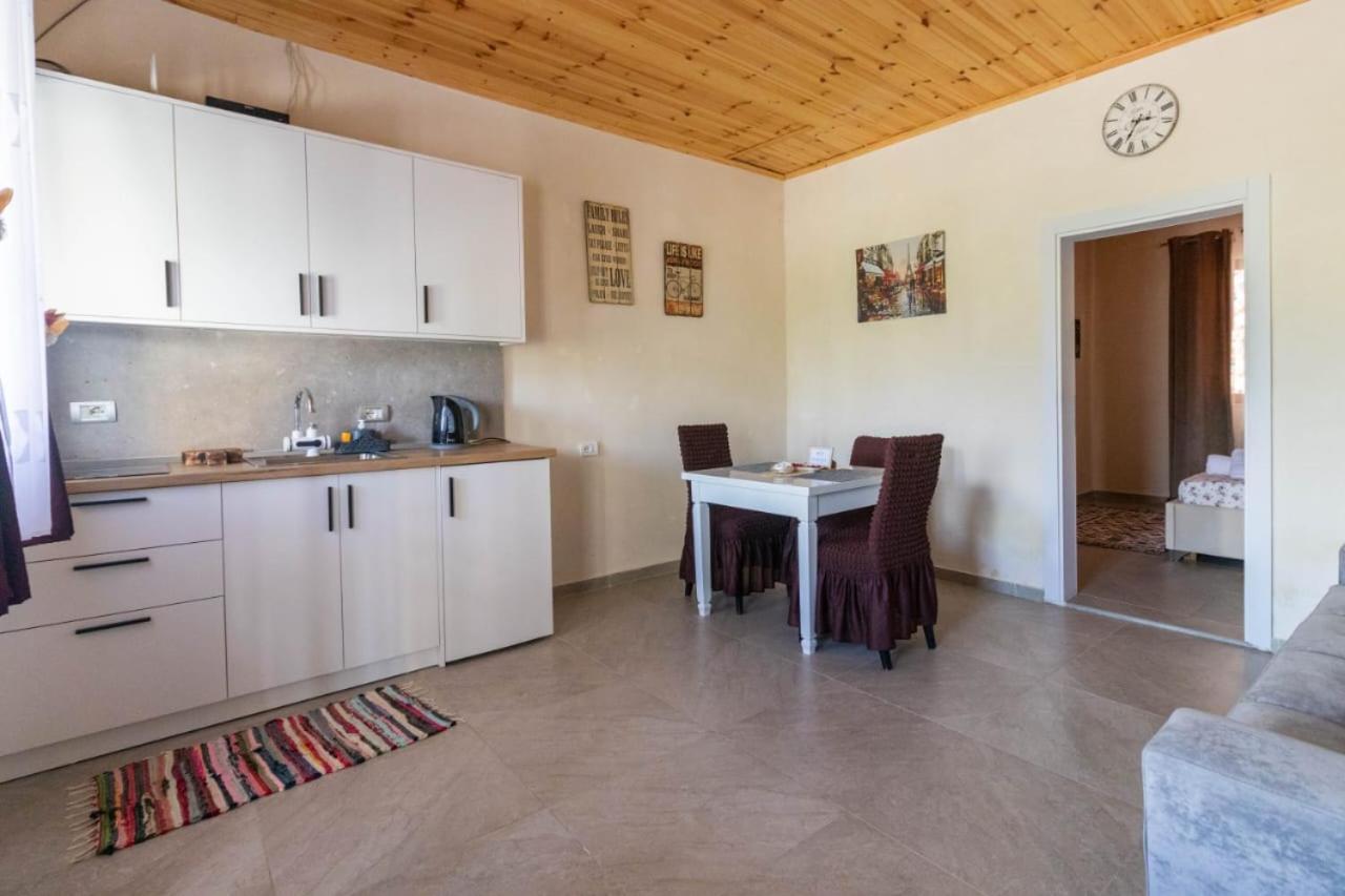 Olive Oasis Studio Berat Luaran gambar